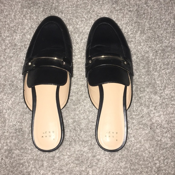 a new day Shoes - A NEW DAY -Target -Chic Black Loafers - LIKE NEW!